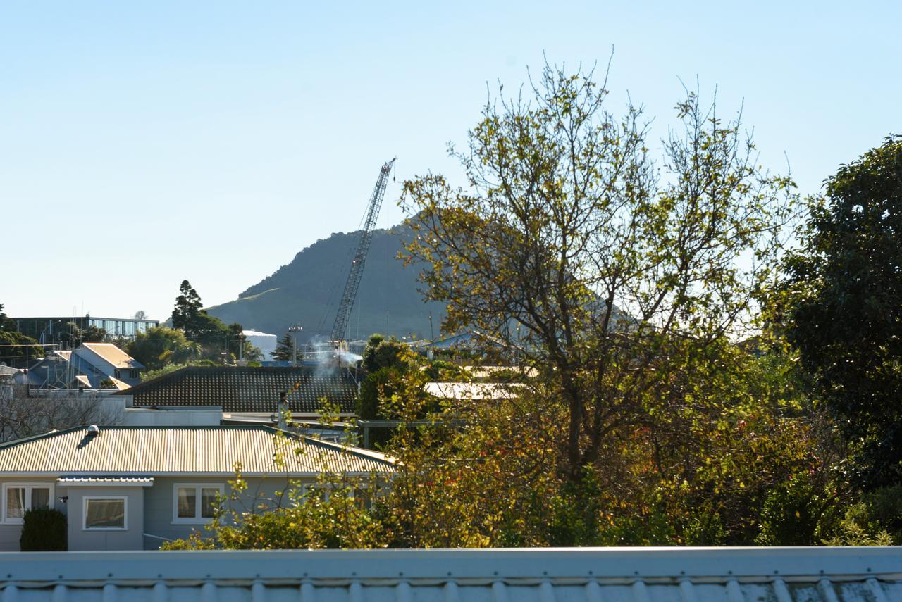 Convenient Family Bach With Easy Access To Blake Park The Beach And Downtown Mount Maunganui Bagian luar foto