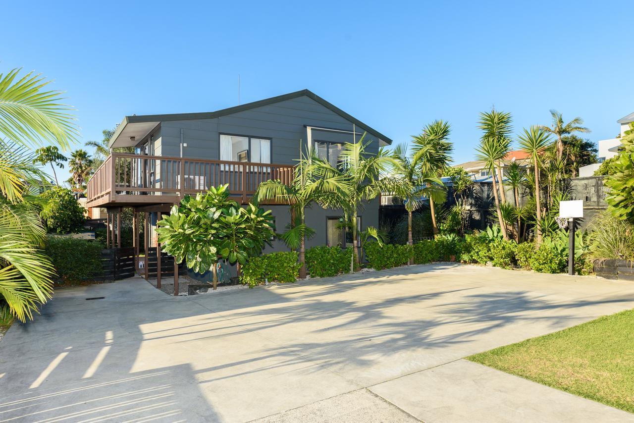 Convenient Family Bach With Easy Access To Blake Park The Beach And Downtown Mount Maunganui Bagian luar foto